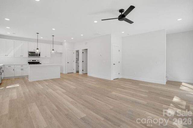 1402 N Modena Street, Gastonia, NC 28054