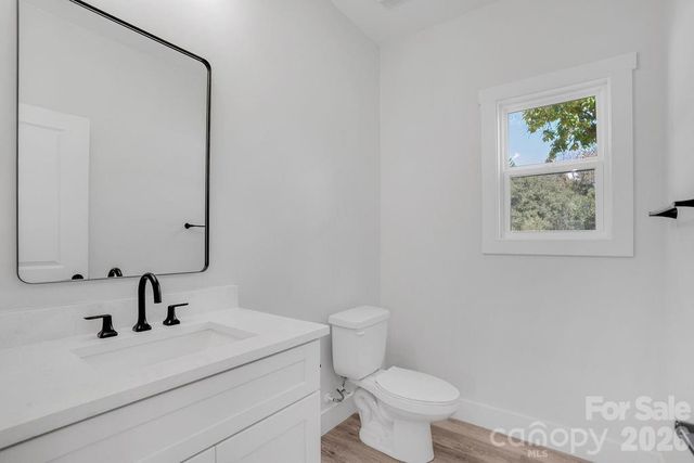 1402 N Modena Street, Gastonia, NC 28054