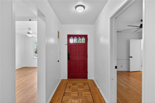 5007 Canoga Avenue, Woodland Hills, CA 91364