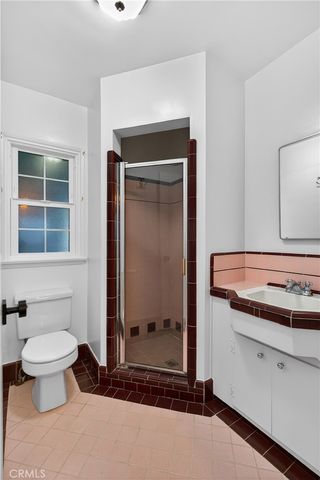 5007 Canoga Avenue, Woodland Hills, CA 91364