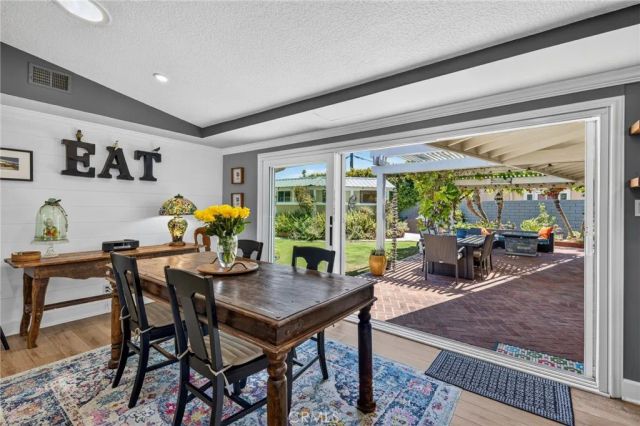 1697 Labrador, Costa Mesa, CA 92626