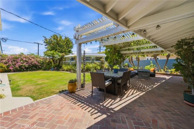 1697 Labrador, Costa Mesa, CA 92626