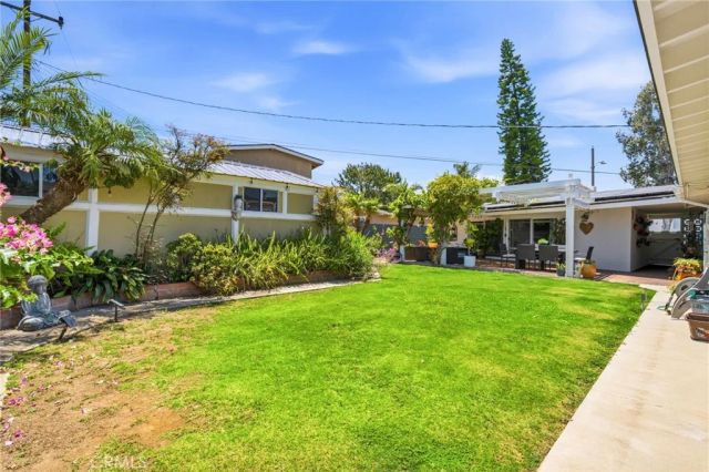 1697 Labrador, Costa Mesa, CA 92626