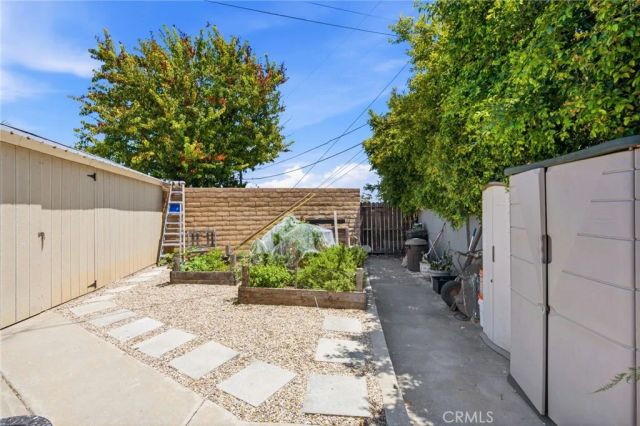 1697 Labrador, Costa Mesa, CA 92626