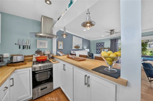 1697 Labrador, Costa Mesa, CA 92626