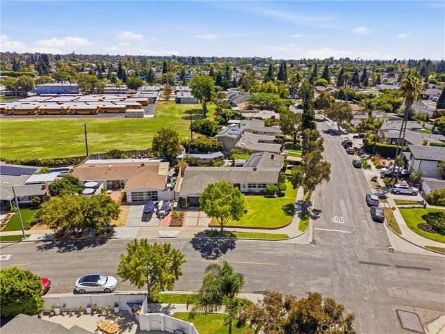1697 Labrador, Costa Mesa, CA 92626