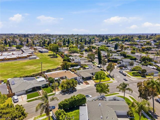 1697 Labrador, Costa Mesa, CA 92626