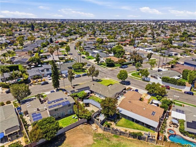 1697 Labrador, Costa Mesa, CA 92626