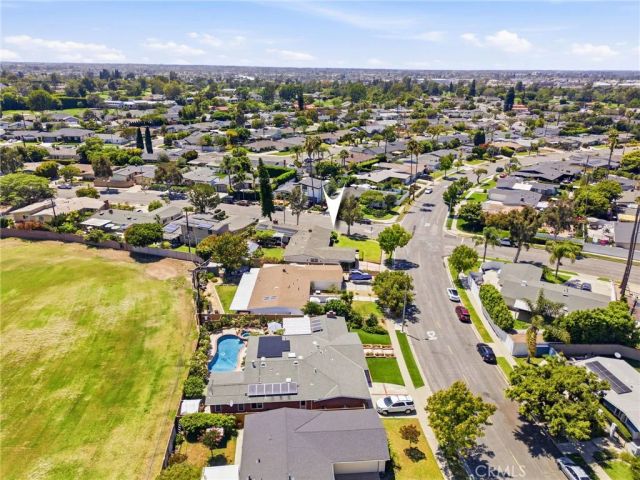 1697 Labrador, Costa Mesa, CA 92626