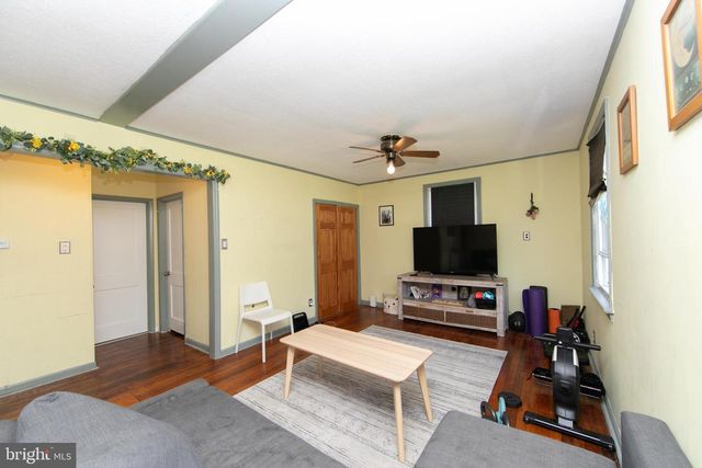 43 CHURCHILL RD, Cherry Hill, NJ 08034