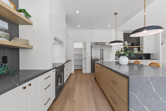 5548 Fetz Ln, Fair Oaks, CA 95628