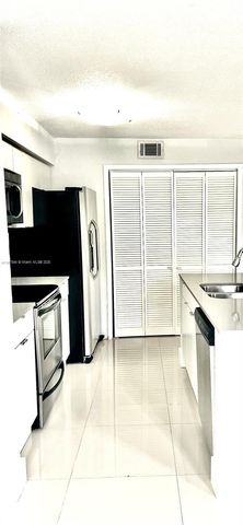 977 Riverside Dr 211, Coral Springs, FL 33071