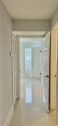 977 Riverside Dr 211, Coral Springs, FL 33071