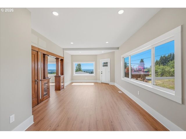32373 JP WEST Rd, Scappoose, OR 97056