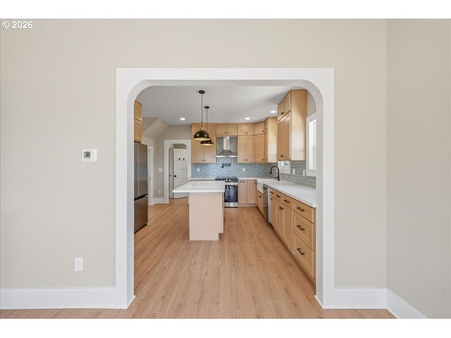 32373 JP WEST Rd, Scappoose, OR 97056