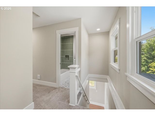 32373 JP WEST Rd, Scappoose, OR 97056