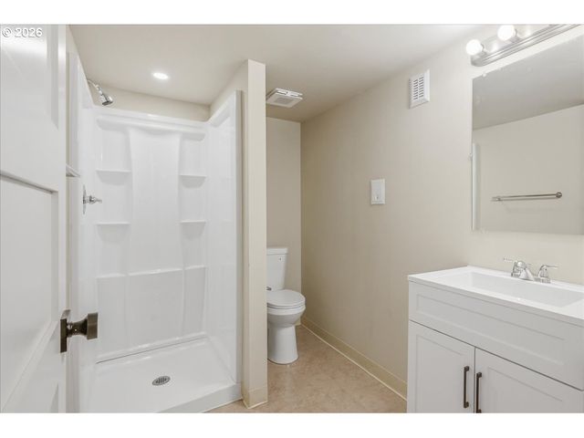 32373 JP WEST Rd, Scappoose, OR 97056