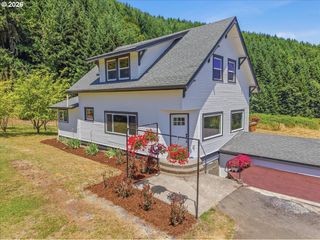 32373 JP WEST Rd, Scappoose, OR 97056