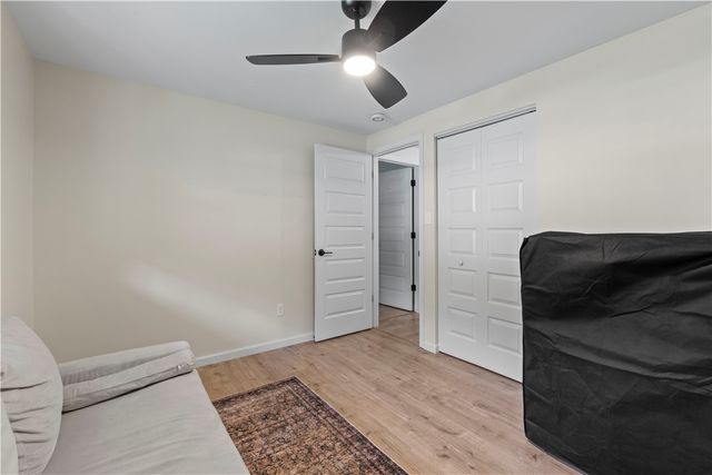 105 Oxford Dr, West Mifflin, PA 15122