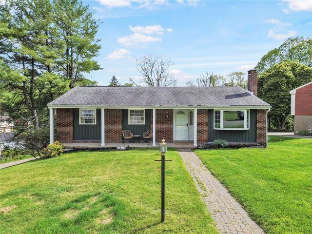 105 Oxford Dr, West Mifflin, PA 15122