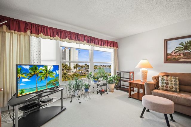 6363 GULF WINDS DRIVE 427, St Pete Beach, FL 33706