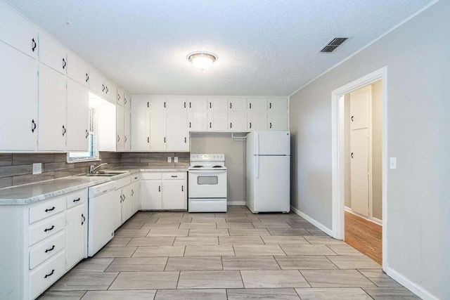 4212 42nd Street, Lubbock, TX 79413