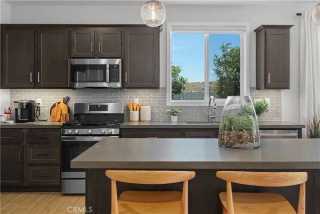 31672 Settlers Road, Winchester, CA 92596