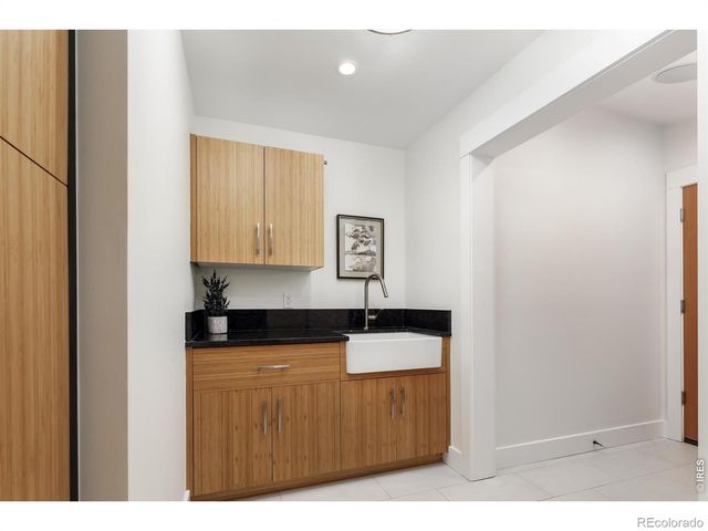 900 6th Street, Boulder, CO 80302