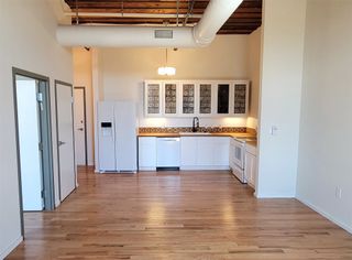 201 Chambers Street 303, Cleburne, TX 76031