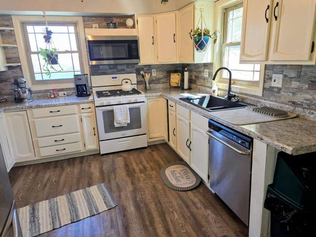 230 S Bridge Street, Markesan, WI 53946