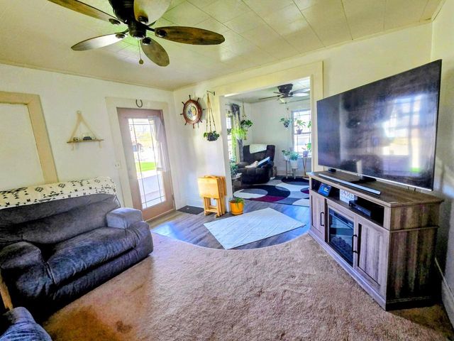 230 S Bridge Street, Markesan, WI 53946