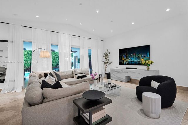 145 Bal Bay Dr, Bal Harbour, FL 33154