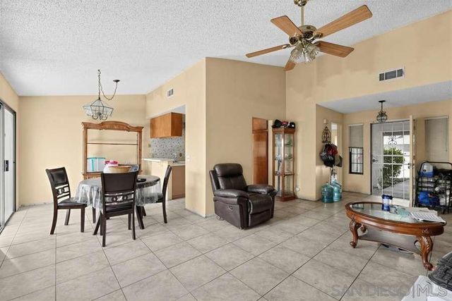 1382 Trenton 5, San Jacinto, CA 92583