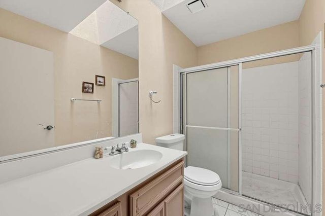 1382 Trenton 5, San Jacinto, CA 92583