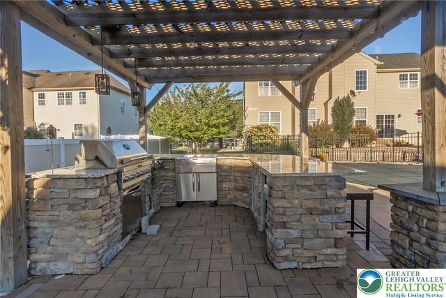2760 Clark Place, Easton, PA 18040