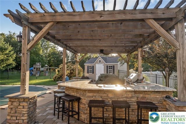2760 Clark Place, Easton, PA 18040