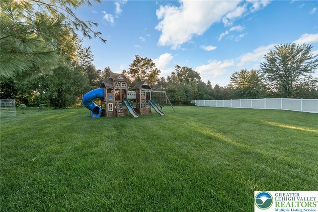 2760 Clark Place, Easton, PA 18040