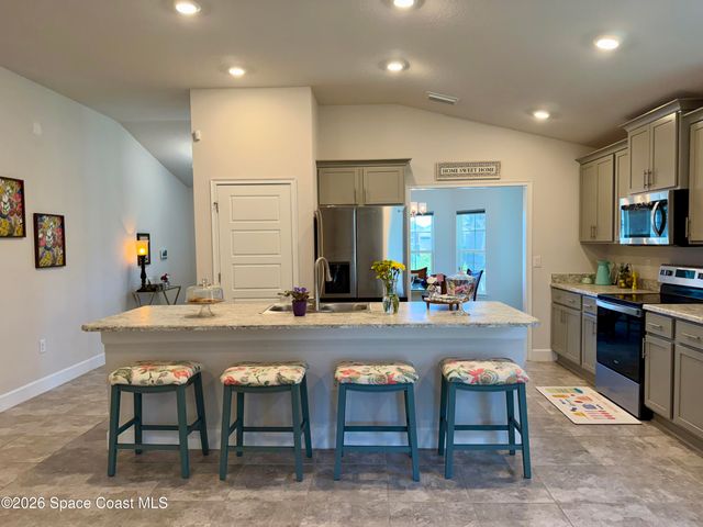 2106 Kylar Drive NW, Palm Bay, FL 32907