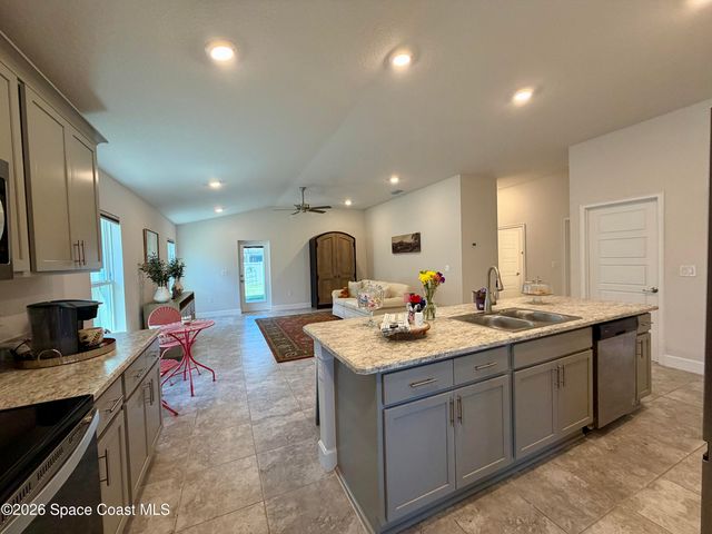 2106 Kylar Drive NW, Palm Bay, FL 32907