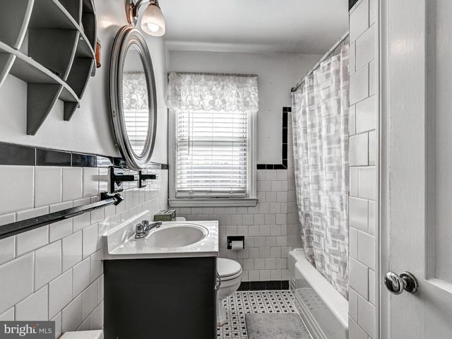 102 LYNDALE AVE, Nottingham, MD 21236