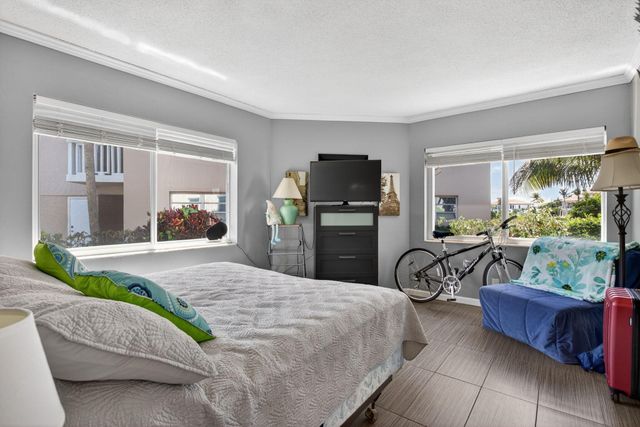 999 N Riverside Drive 2, Pompano Beach, FL 33062