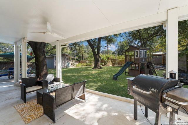 614 LARKWOOD DR, San Antonio, TX 78209