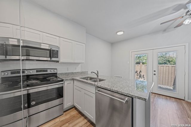 1815 Garys Park Street, San Antonio, TX 78247