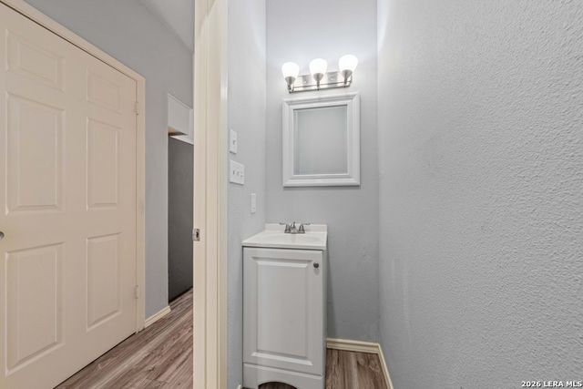 1815 Garys Park Street, San Antonio, TX 78247