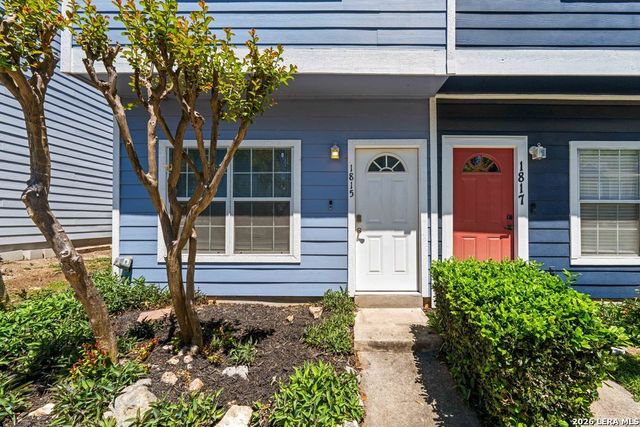 1815 Garys Park Street, San Antonio, TX 78247