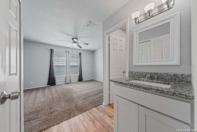 1815 Garys Park Street, San Antonio, TX 78247