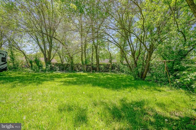 135 LEMMON AVE, Pemberton, NJ 08068