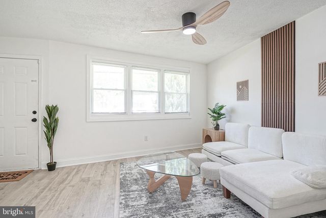 135 LEMMON AVE, Pemberton, NJ 08068