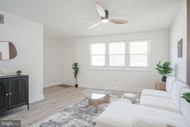 135 LEMMON AVE, Pemberton, NJ 08068