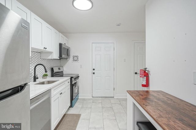 135 LEMMON AVE, Pemberton, NJ 08068